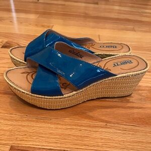 Born Yancy Blue Patent Sandals, Size 8
